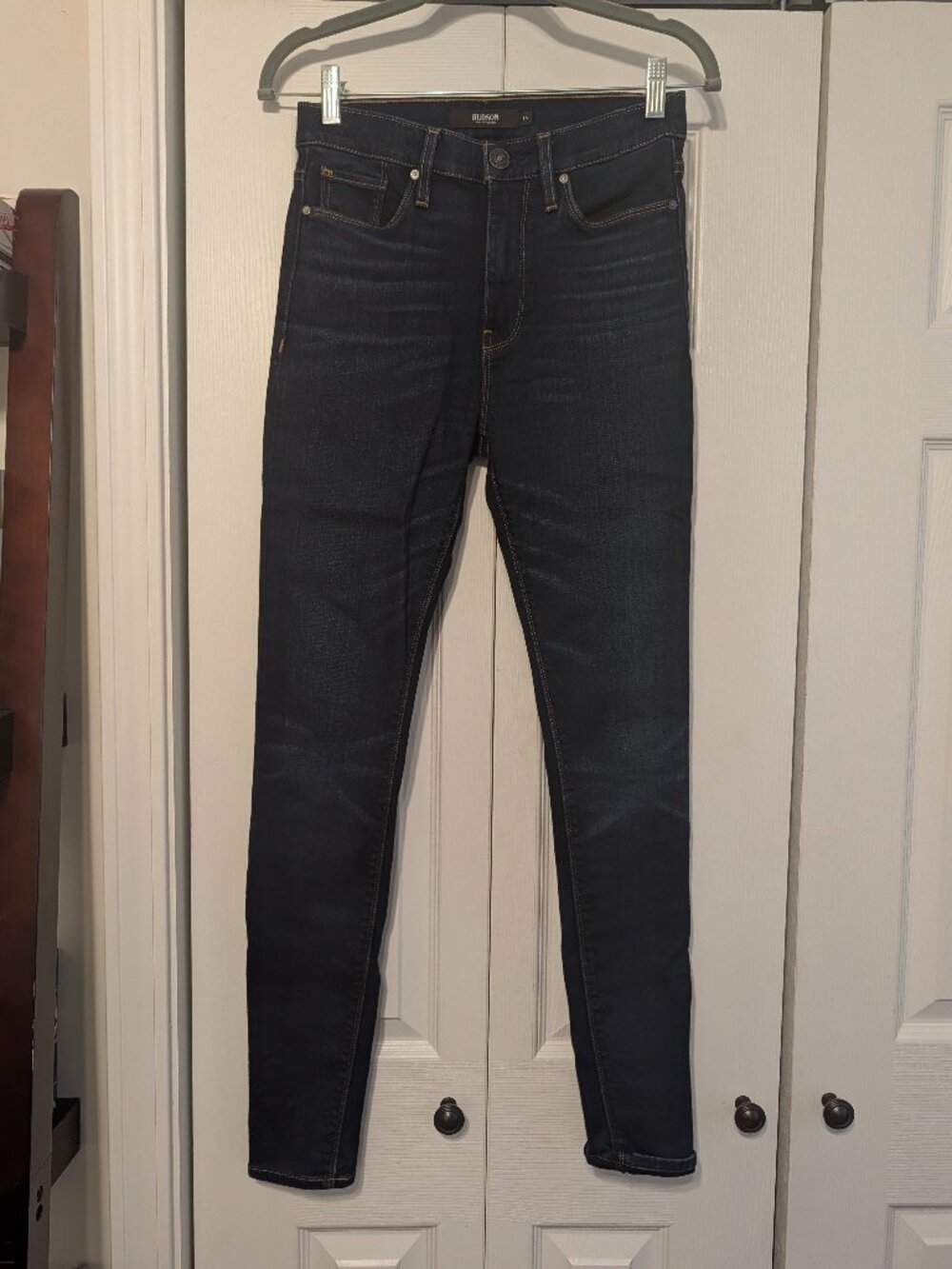 Hudson Jeans Dark Wash Skinny Leg Size 26